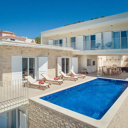 Seaside Luxury With A Swimming Pool Zatoglav, Rogoznica - 11685 * Rogoznica (Sibenik-Knin)