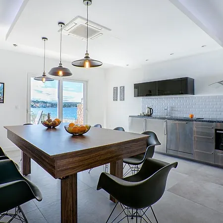 וילה Seaside Luxury With A Swimming Pool Zatoglav, - 11685 *