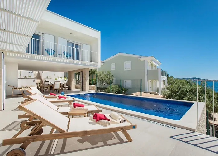 Seaside Luxury With A Swimming Pool Zatoglav, - 11685 Villa Rogoznica (Sibenik-Knin)